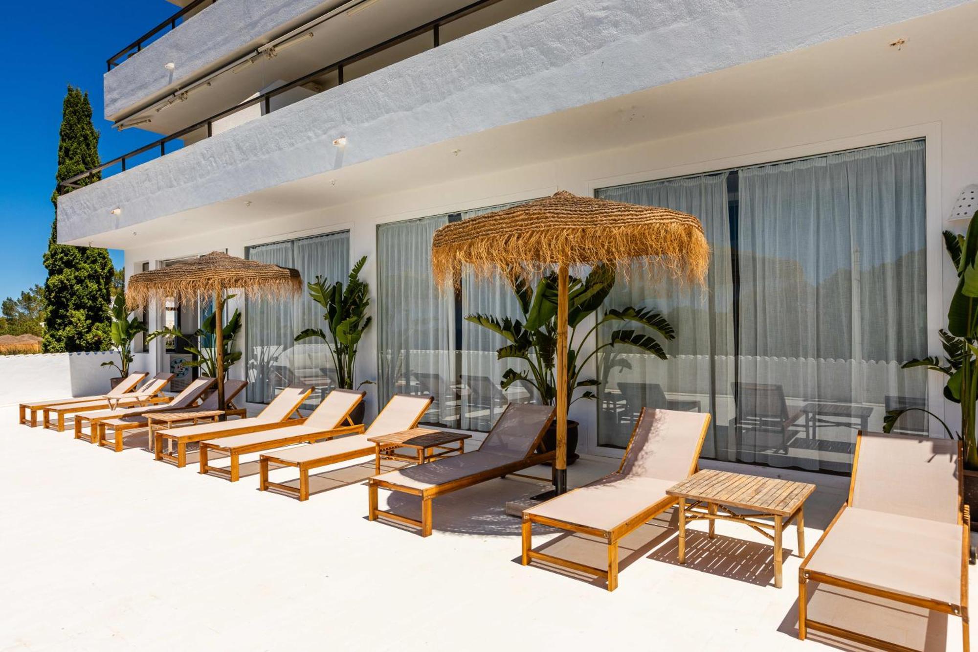Victoria Sunset Suites Sant Antoni de Portmany Екстериор снимка