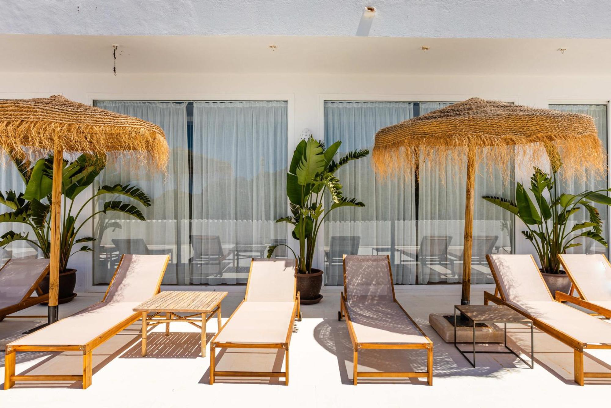 Victoria Sunset Suites Sant Antoni de Portmany Екстериор снимка