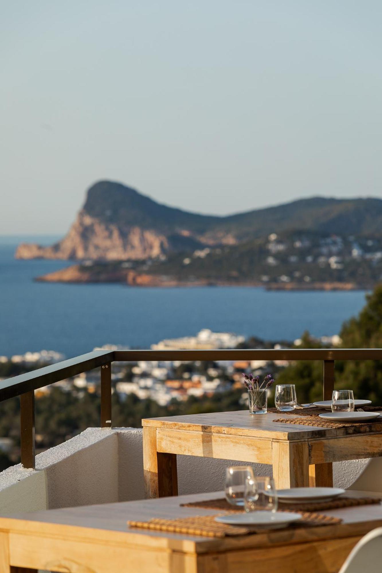 Victoria Sunset Suites Sant Antoni de Portmany Екстериор снимка